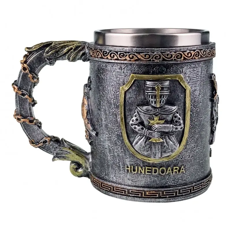 Castelul corvinilor, hunedoara, cana din metal si rasina